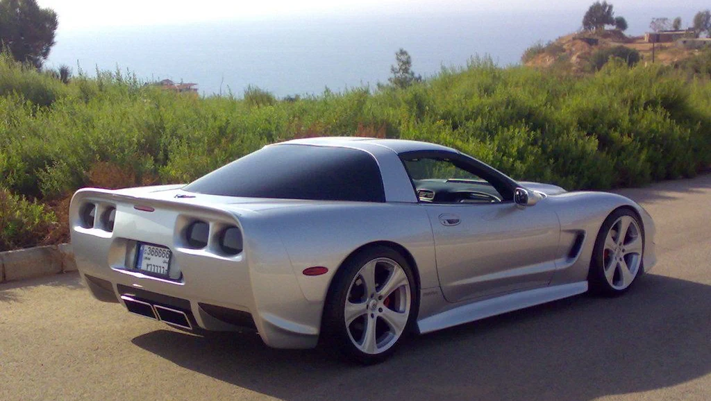 Click to Enlarge-Esc to Close Corvette Generations/C5/C5 1998 Silver rear right.webp